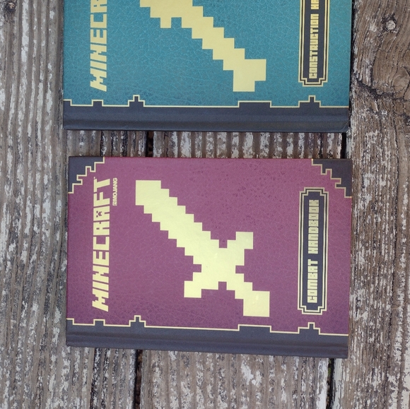 Minecraft Book Bundle - Picture 4 of 12